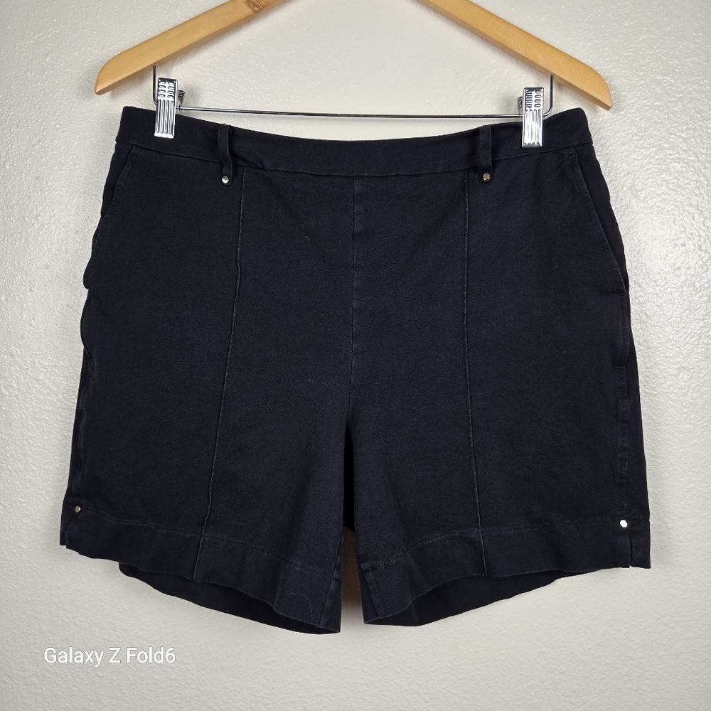 Lysse New York Women’s Black Stretch Shorts‎ Size Large Pull-On Casual